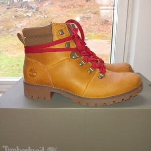 Timberland Women's Tan Boots with Red Laces